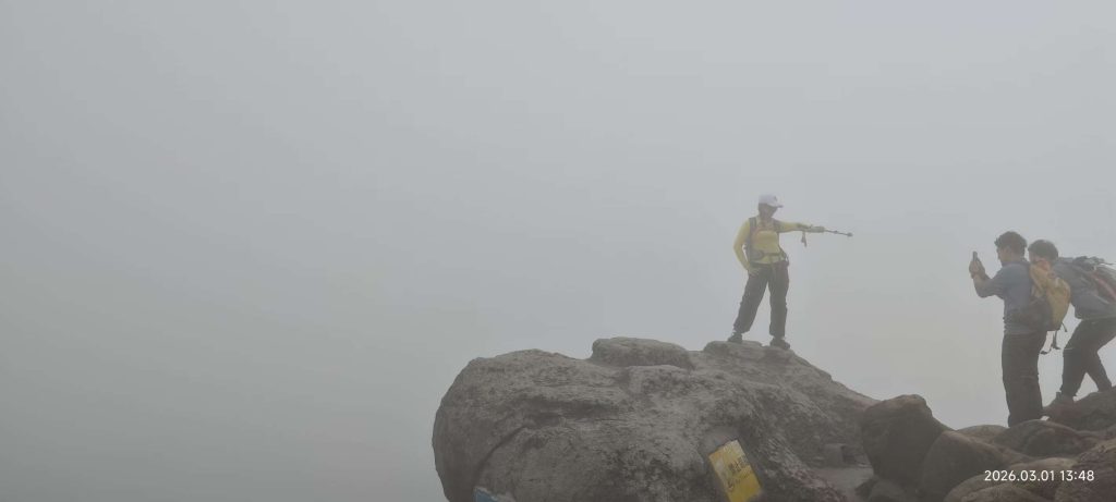 [记录]：梧桐山 · 马年春3月登顶笔记